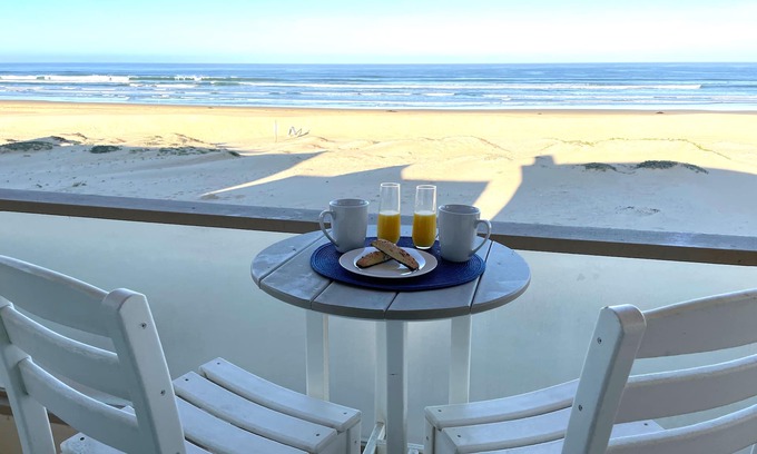 Oceano Casa | HAPPY CLAM OCEANFRONT 5BD/3.5BA