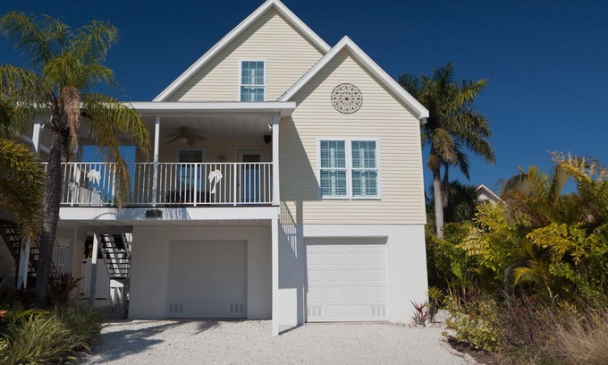 Holmes Beach Casa | Cottage Happy Island con piscina privada climatizada
