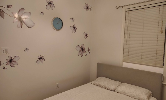 Halifax County Casa | Happy Moose Guest Suite 2