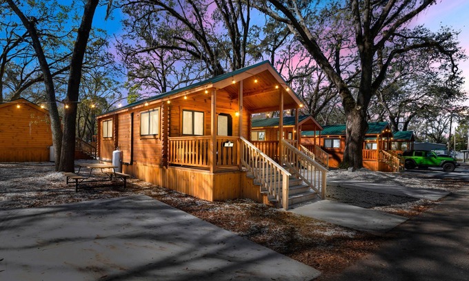 Thonotosassa Cabina | Happy Travelers RV Resort