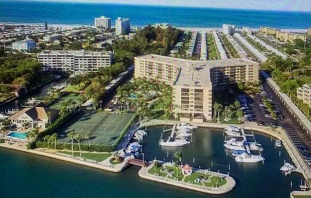 Siesta Key Apartamento | Harbor Towers Yacht and Racquet Club on Siesta Key