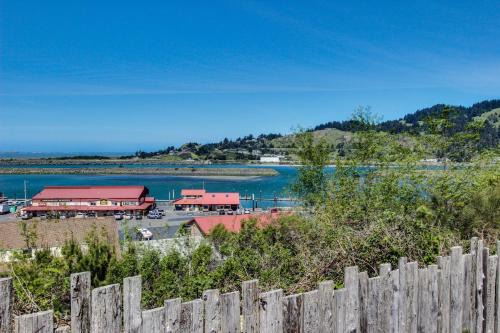 Gold Beach Casa | Harbor View Cottage A