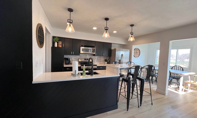 Huron Condominio | Harborview 3-7-0 on Main