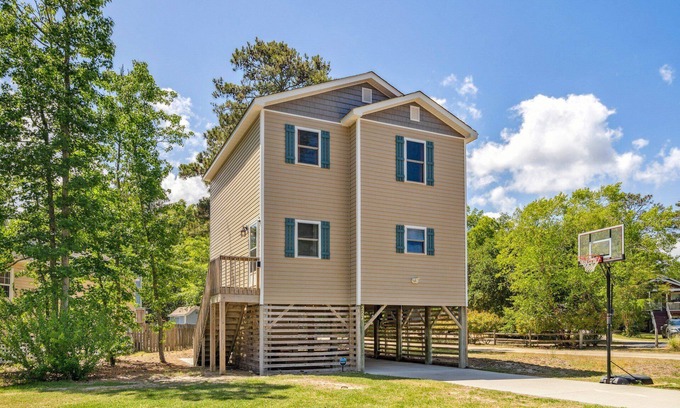 Colington Harbour Casa | Harbour Haven*Community: Pool, Boat Ramp, Tennis
