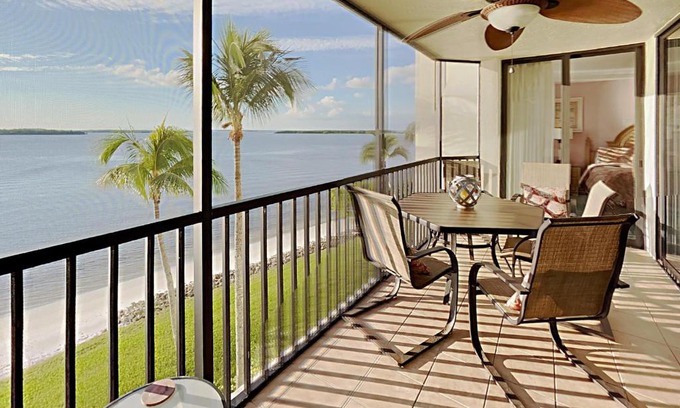 Punta Rassa Casa | Harbour Tower 314 Sanibel Harbour Resort