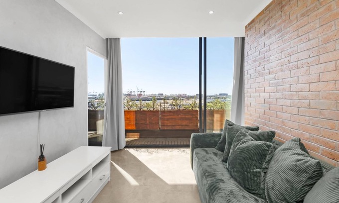 Cape Town Apartamento | Harbour View Stylish Woodstock Apartment w Balcony