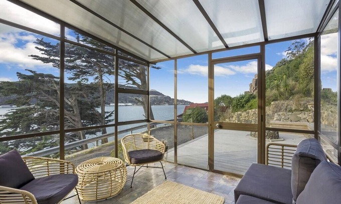 Dunedin Casa | Harbour Views