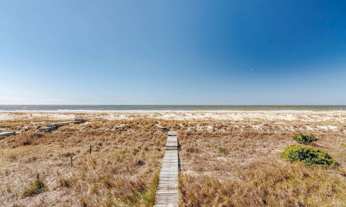 South Beach Casa | Perro amigable! Sweet Tea es un 4 BA / 3. 5 BA frente al mar Retiro!