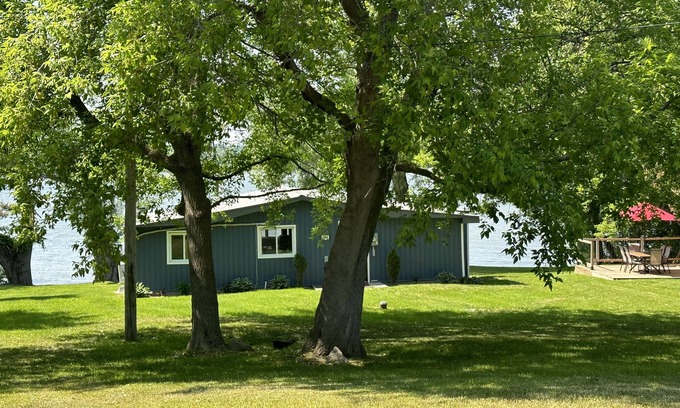 Kingston Cabaña | Harmony Lane Hideaway