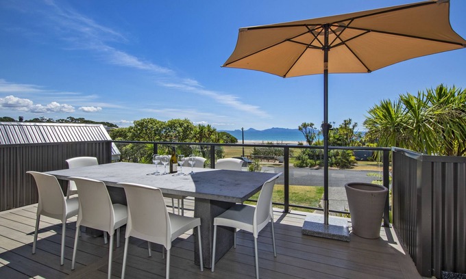 Langs Beach Cabaña | Harnifin - Langs Beach Holiday Home