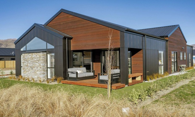 Lowburn Casa | Harper on Hadley - Cromwell Holiday Home