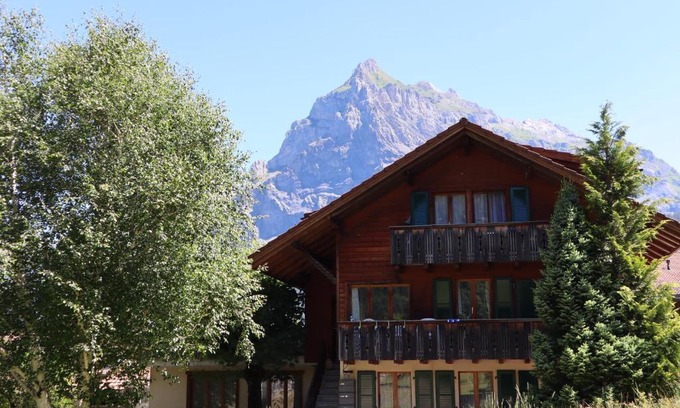 Kandersteg Apartamento | Harri's BnB in Kandersteg, Ferienwohnung