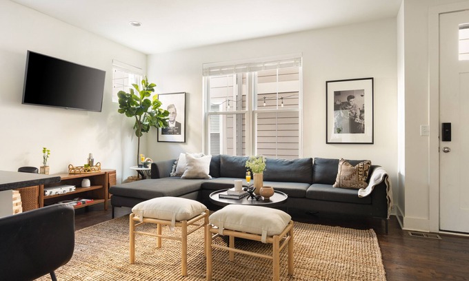 Chestnut Hill Apartamento | Hart Suite 7 by AvantStay |Gorgeous Town House w/ Modern Amenities in Nashville!