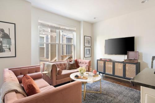 Chestnut Hill Apartamento | Hart Suite Buyout 7 by AvantStay Two Nashville Town Houses w Stunning Amenities Design