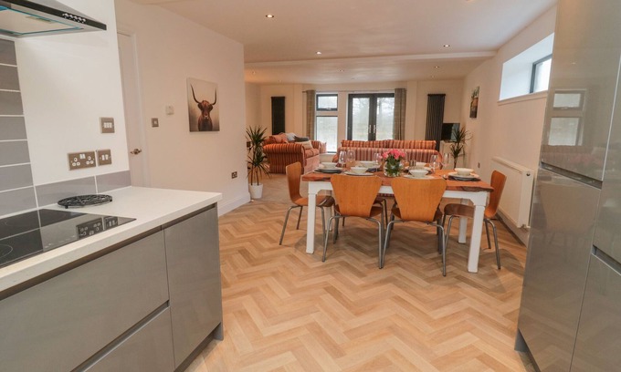 Berwick-upon-Tweed Casa | HARVEST COTTAGE 1, pet friendly, character holiday cottage in Lowick