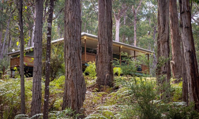 Southport Cabina | Hastings Bay Retreat