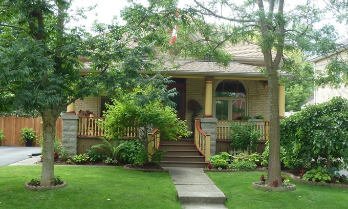 Stratford Cama Y Desayuno | Hathaways Cottage... A Stratford Bed & Breakfast