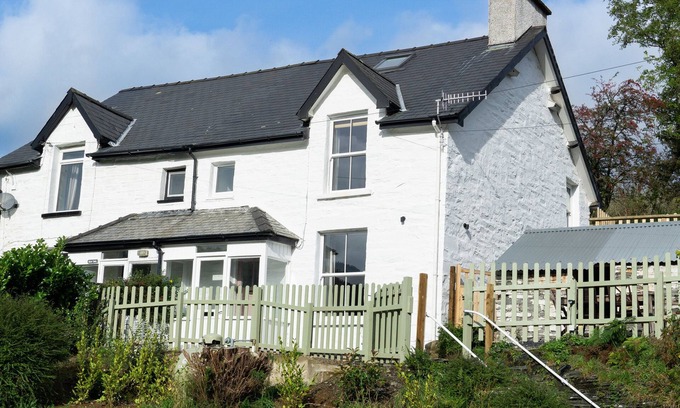Dolwyddelan Cabaña | HAULFRYN, pet friendly, character holiday cottage in Dolwyddelan