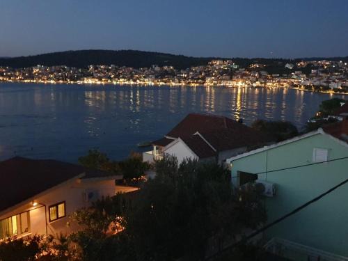 Okrug Gornji Apartamento | Haus am Meer Vino Vino