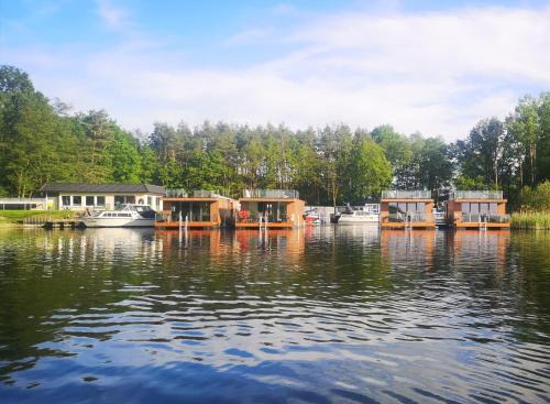 Stechow-Ferchesar Casa | Haus auf dem See Elise, Matheo, Mads, und Jarle