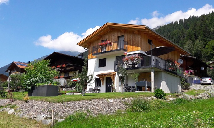 Gortipohl Apartamento | Haus Carmen, apartamento de vacaciones 4 Edelweiss ideal para familias con excelente mobiliario