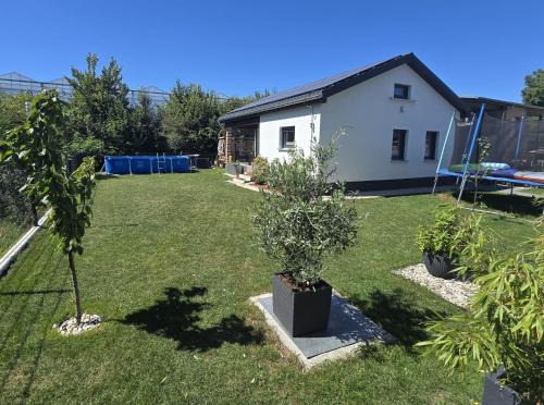 Omsewitz Casa | Haus Dresden, Pool, Garten, Terrasse, familienfreundlich