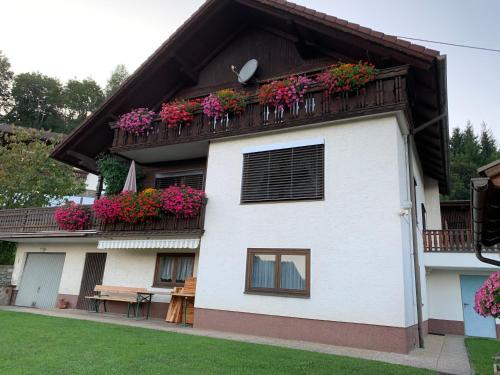 Sankt Urban Apartamento | Haus Ernestine