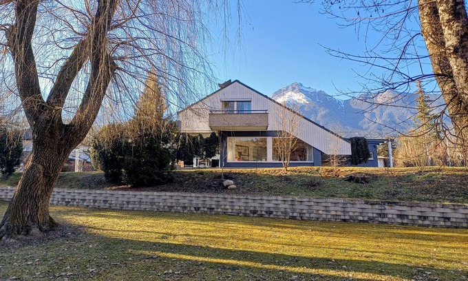 Imst Casa | Haus Gutschi con vistas a la montaña, jardín grande y conexión Wi-Fi