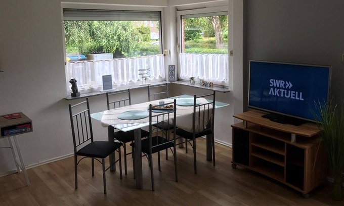 Neuengroden Casa | Haus Hölderlin vive en el campo