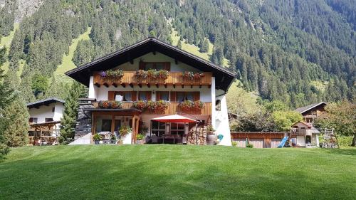 Partenen Apartamento | Haus Hubertus - Gästehaus Sahler