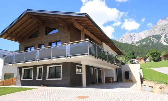 Schildlehen Apartamento | Haus Intaba