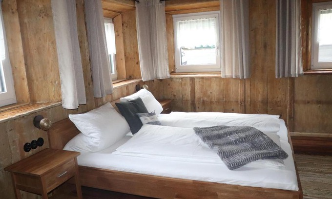 Sautens Apartamento | Haus Neuwirt