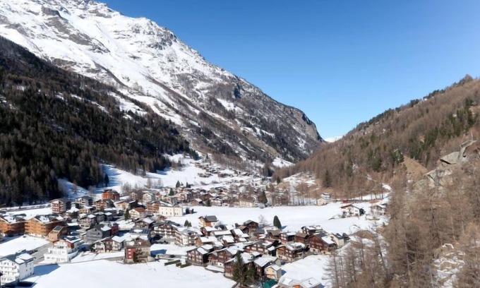 Saas Grund Apartamento | Apartamento Haus Quelle en Saas-Grund - 11 personas, 4 dormitorios