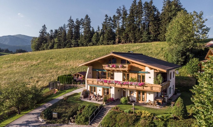 Abtenau Apartamento | Haus Sonnblick Mansardenwohnung