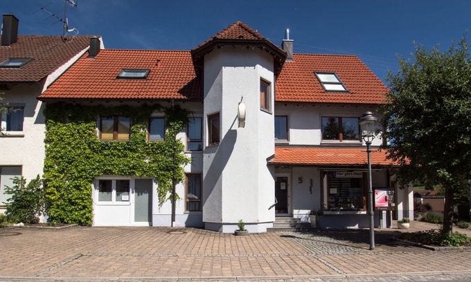 Burladingen Apartamento | *** Haus Steinberg - Apartamento vacacional de Herbi - Apartamento en planta baja con terraza