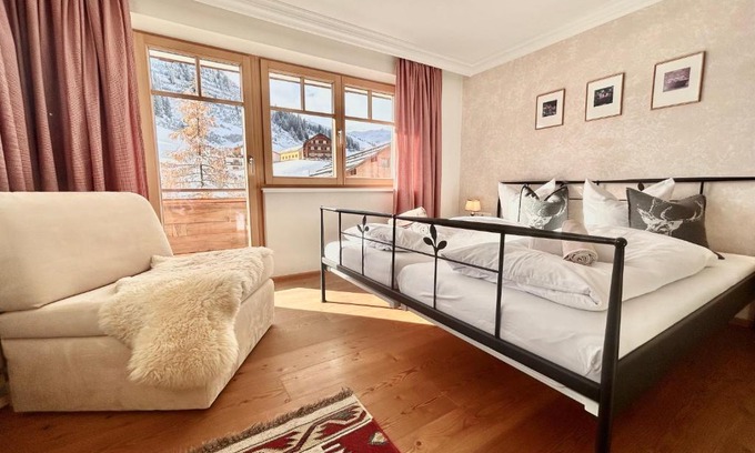 Warth Apartamento | Haus Wallis - Apartments zum Wandern, Biken & Klettern am Arlberg