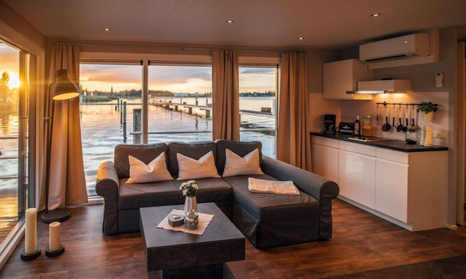 Vetschau/Spreewald Apartamento | Hausboot für 6 Gäste mit 45m² in Vetschau/spreewald