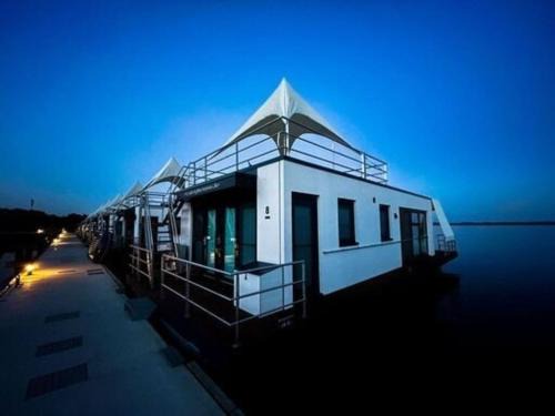Laasow Alquiler De Eote | Hausboot KonTiki - LP8