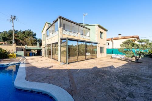 Llagostera Casa | Hauzify I Casa Selvabrava
