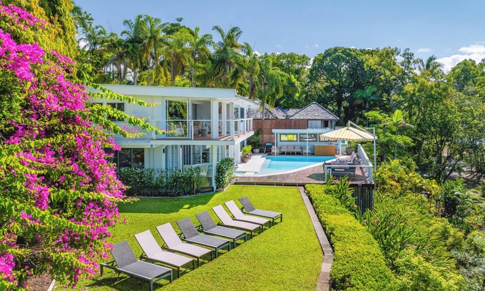 Port Douglas Casa | "Havana" 1 of Queensland's most iconic beach houses - Port Douglas Beach House