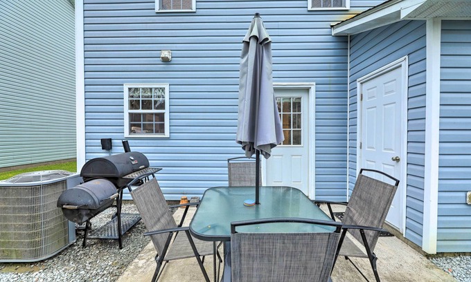 Craven County Casa | Havelock Townhome w/ Patio ~ 8 Miles to River
