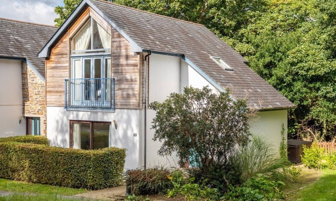 Carnon Downs Cabaña | Haven - 5 star self catering cottage