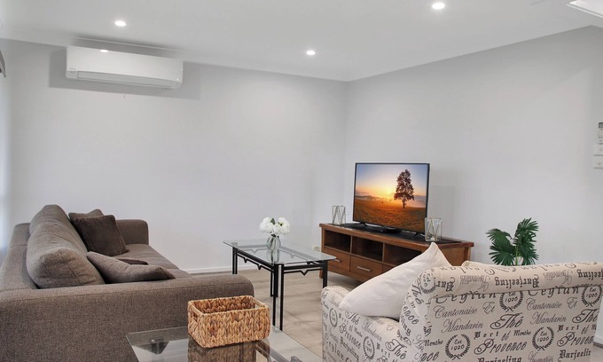 Hamlyn Heights Casa | Haven At Heights / Holiday or Corporate