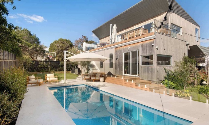Mornington Casa | Haven on Birdwood 400m to Beach