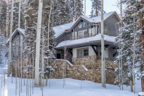 Mountain Village Chalet De Esquí | Haven on Hang Glider by Exceptional Stays