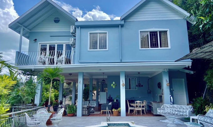 Glencoe Casa | Havenhill is a scenic & happening Escape for 7!