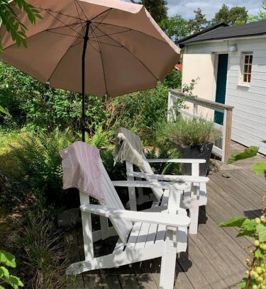 Saltsjobaden Casa | Havsnära sommarhus på Älgö