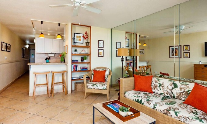 Maalaea Condominio | Hawaii Life Rentals Presents Island Sands 110