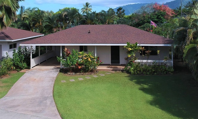 Hauula Casa | Casa de estilo de plantación hawaiana, perfecta para familias o retiro de la compañía