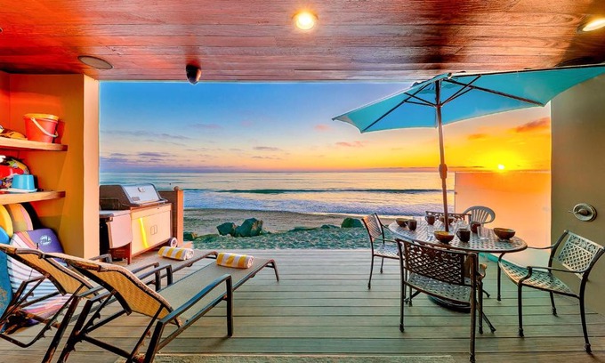 Capistrano Beach Casa | Hawaiian Style on Beach Rd